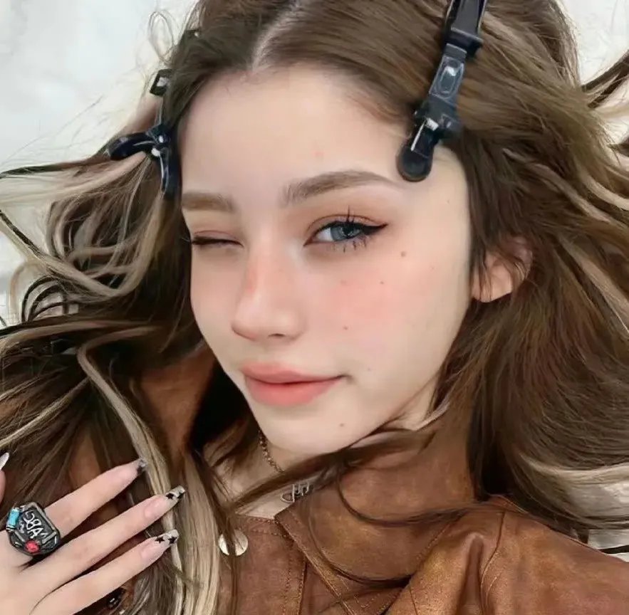 我穿越洪荒成为天地之初